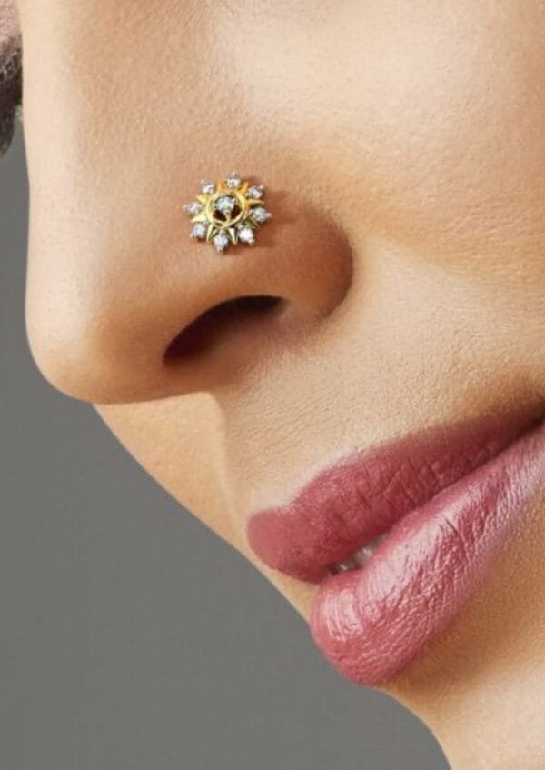 Diamond Flower Shaped Nose Pin 04
