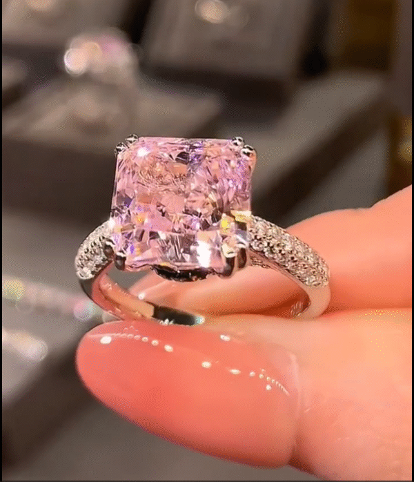 4ct Baby-Pink Cushion Cut Diamond Ring